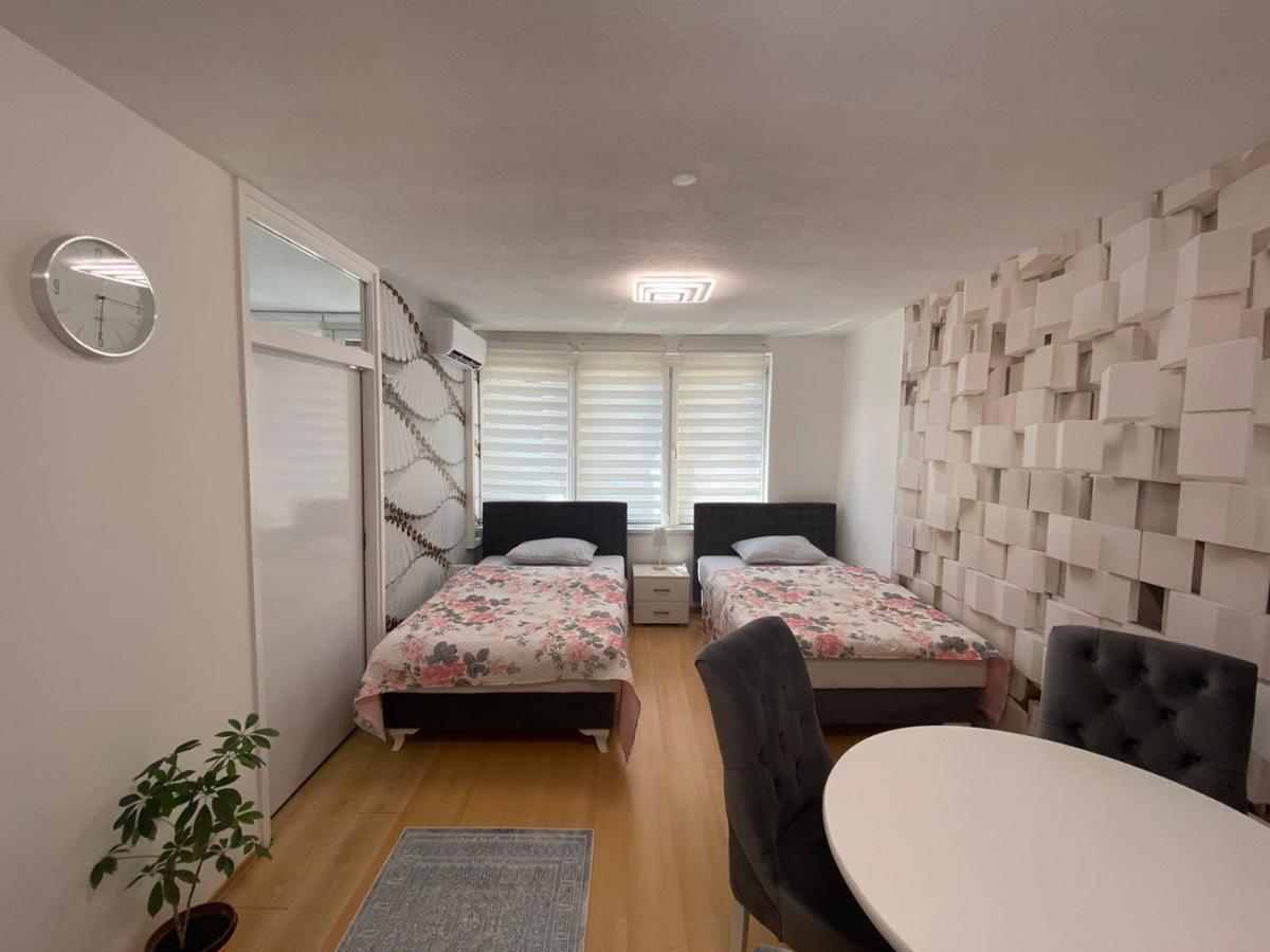 Apartman Citylux Bihac Bagian luar foto