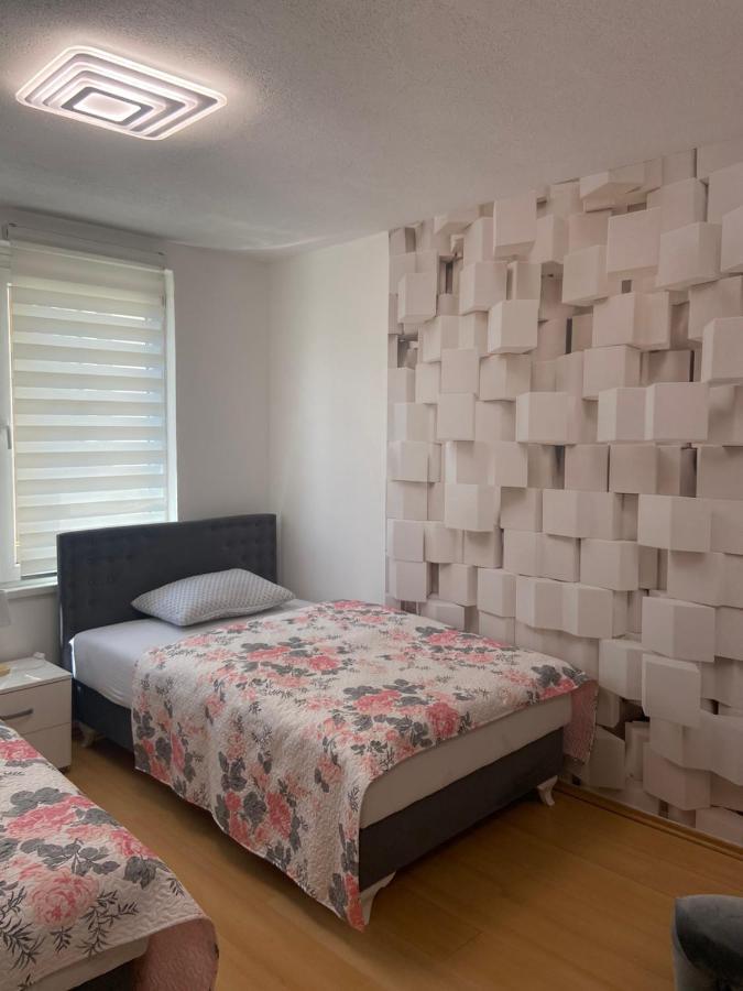 Apartman Citylux Bihac Bagian luar foto