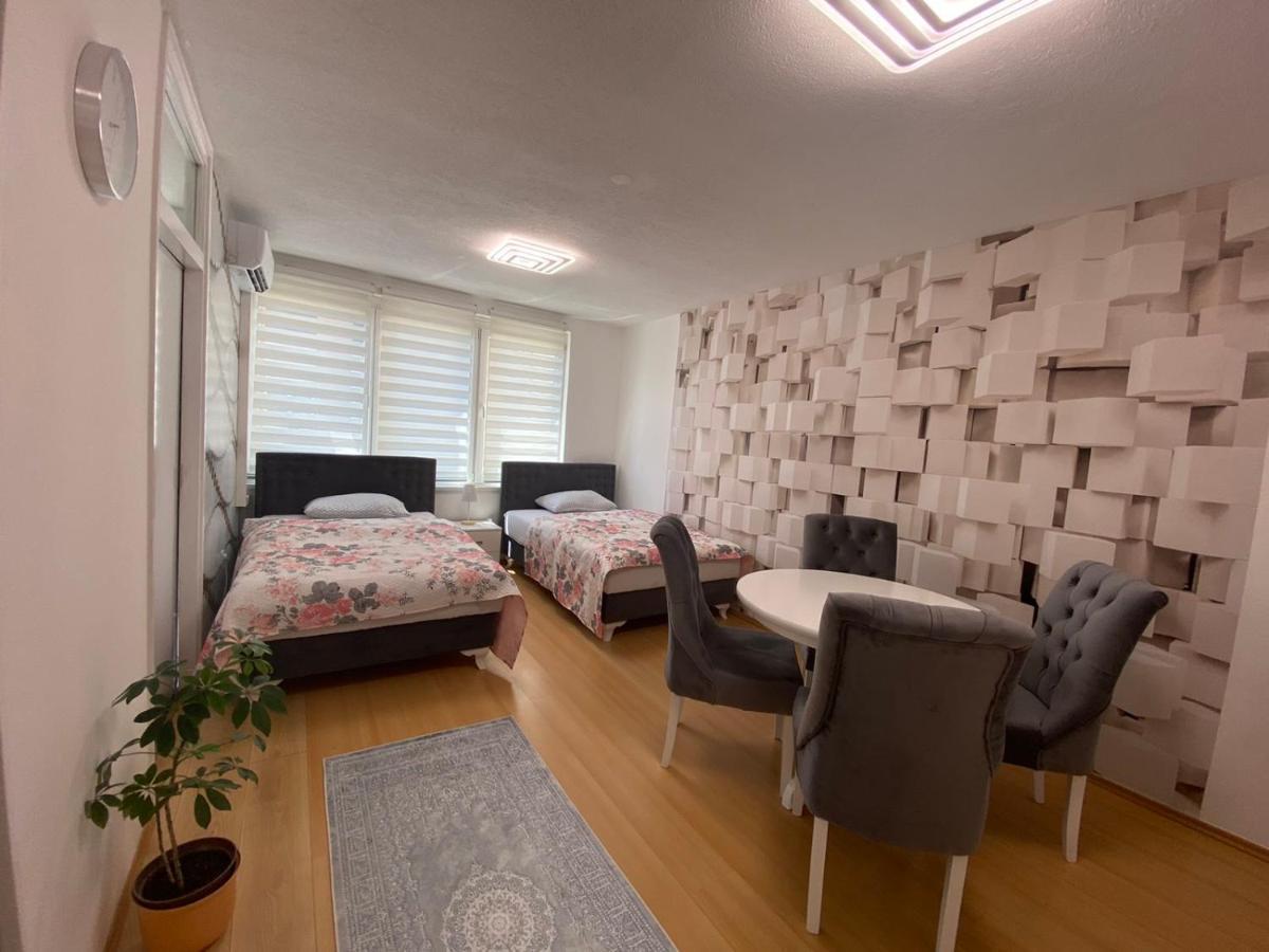 Apartman Citylux Bihac Bagian luar foto